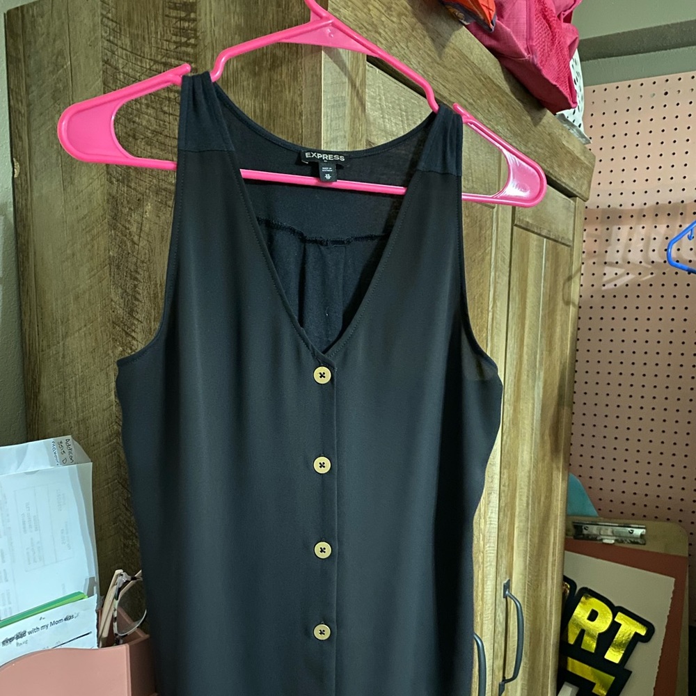 Express black button up tank size XS